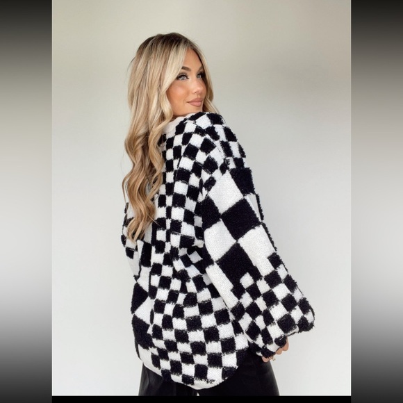 J.NNA Oversized Knit Checkered Pattern V-Neckline Sweater Womens Size Small - Picture 2 of 10